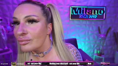 Snapshot of tamaramilano chatting on 28, 4, 2026 TamaraMilano online show from 28, 4, 2026