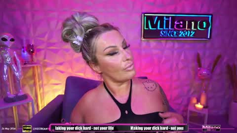 Snapshot of tamaramilano chatting on 26, 5, 2026 TamaraMilano online show from 26, 5, 2026