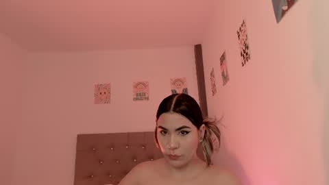 Snapshot of tamarathompsonn chatting on 3, 8, 2026 Tamara. online show from 3, 8, 2026