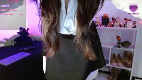Snapshot of tami_ramirez__ chatting on 9, 8, 2026 Tami online show from 9, 8, 2026