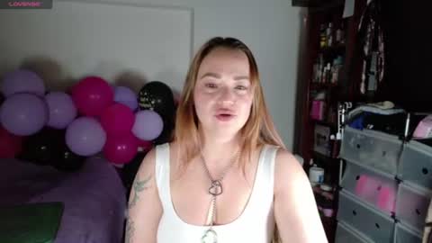 Snapshot of tammy_parker chatting on 13, 6, 2026 Tammy Parker online show from 13, 6, 2026