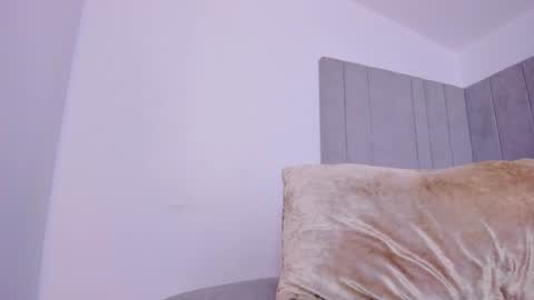 Tamy Leen online show from 11, 1, 2025