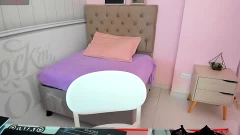 Tania  online show from 17, 9, 2025