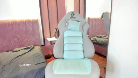 Snapshot of tania_fontana chatting on 5, 1, 2025 tania_fontana online show from 5, 1, 2025