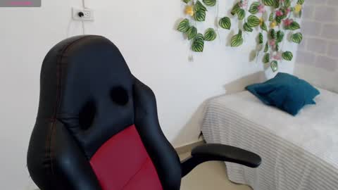 Tania  online show from 15, 1, 2025