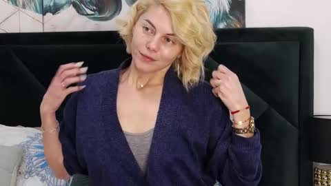 Snapshot of taniyagrey chatting on 12, 2, 2026 tanyaGrey online show from 12, 2, 2026