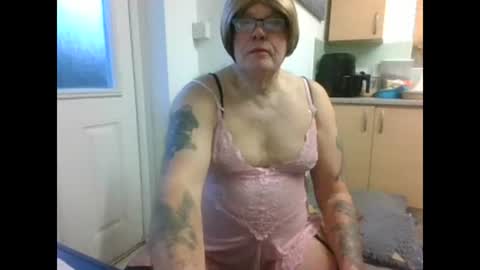 tanya_sissie_somerset online show from 6, 2, 2025