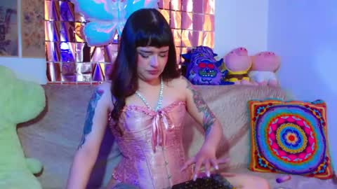 Snapshot of tara_hs chatting on 28, 5, 2026 online show from 28, 5, 2026
