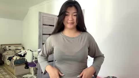 Snapshot of tarafitzgerald chatting on 1, 8, 2026 Naomi online show from 1, 8, 2026