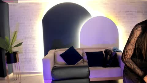 Tara Lawrence online show from 25, 11, 2025