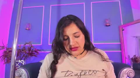 Snapshot of tarataylorr chatting on 24, 10, 2025 Tara online show from 24, 10, 2025