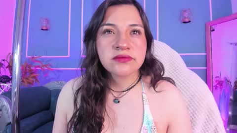 Snapshot of tarataylorr chatting on 3, 11, 2025 Tara online show from 3, 11, 2025