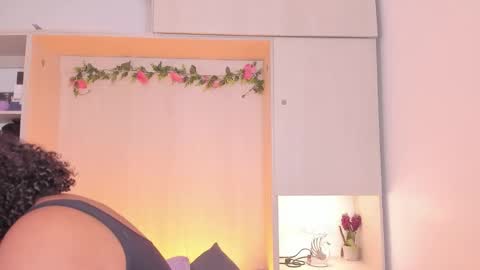  T A R A  online show from 18, 10, 2025