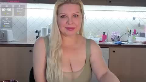 Tasha  Moon online show from 16, 12, 2025
