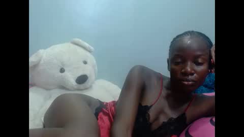 Snapshot of tasha_maya chatting on 8, 1, 2025 milan online show from 8, 1, 2025