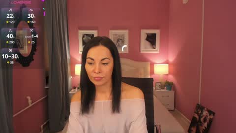 Snapshot of tashahoney chatting on 2, 2, 2025 Tasha online show from 2, 2, 2025