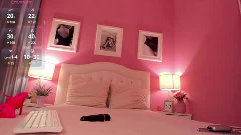 Snapshot of tashahoney chatting on 6, 3, 2025 Tasha online show from 6, 3, 2025