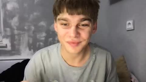 Snapshot of tasteithorny chatting on 9, 10, 2025 tasteithorny online show from 9, 10, 2025