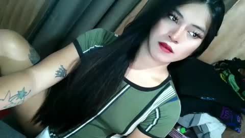   online show from 28, 10, 2025