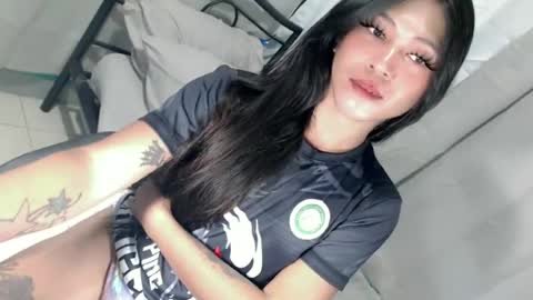 Snapshot of tasteofinnocent69 chatting on 19, 5, 2026 online show from 19, 5, 2026