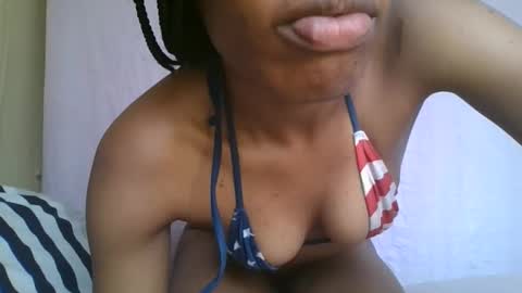 Snapshot of tastey_babe chatting on 8, 2, 2026 tastey_babe online show from 8, 2, 2026