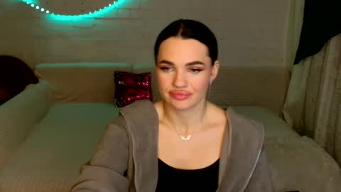 Snapshot of tasty_babyy chatting on 5, 12, 2025 tasty_babyy online show from 5, 12, 2025