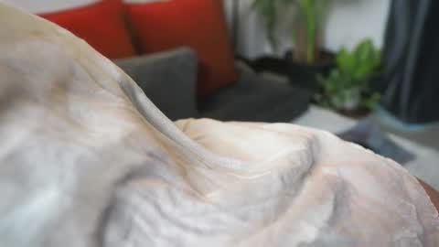 RHEA  pronanciation like Reya   online show from 21, 2, 2025