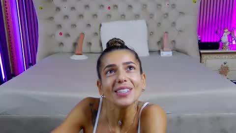 Snapshot of tastypatricia chatting on 8, 10, 2025 TastyPatricia online show from 8, 10, 2025
