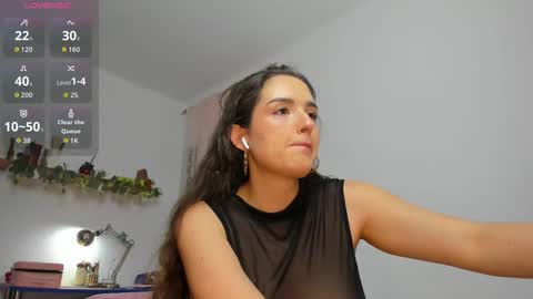 Snapshot of tatiannaz chatting on 16, 9, 2025 Tatianna online show from 16, 9, 2025
