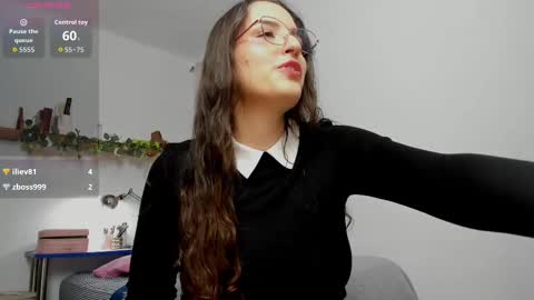 Snapshot of tatiannaz chatting on 26, 9, 2025 Tatianna online show from 26, 9, 2025