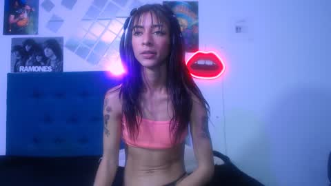 Snapshot of tatis_blux chatting on 12, 12, 2024 Tatiana online show from 12, 12, 2024