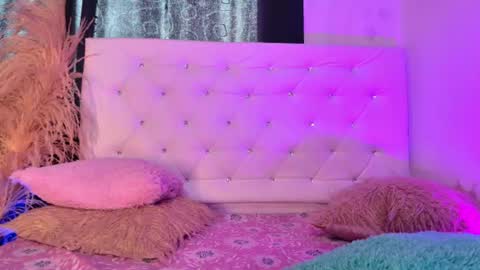 Snapshot of tatixxxvega chatting on 24, 6, 2026 tatix online show from 24, 6, 2026