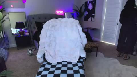 Tatted Queen online show from 23, 4, 2026