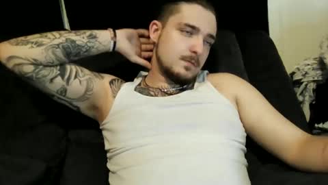 Snapshot of tatteddamienn chatting on 10, 2, 2025 TattedDamienn online show from 10, 2, 2025