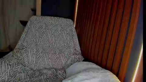 Antonia online show from 12, 3, 2025