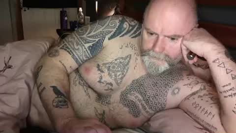 Tattooeddilf 01 online show from 31, 12, 2024