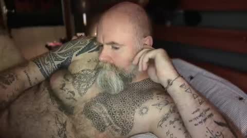Tattooeddilf 01 online show from 14, 9, 2025