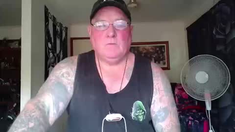Snapshot of tattzsexy chatting on 2, 5, 2026 tattzsexy online show from 2, 5, 2026