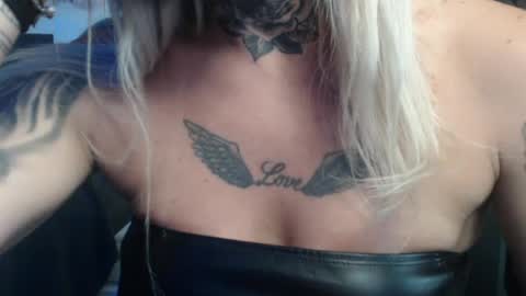 tatuada_safada online show from 12, 6, 2026