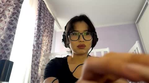 Jenny  online show from 11, 11, 2025