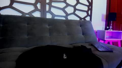 Taty Miller online show from 14, 7, 2026