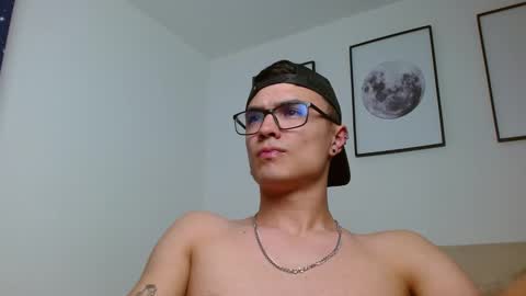 Snapshot of taurus4k chatting on 20, 12, 2024 taurus4k online show from 20, 12, 2024