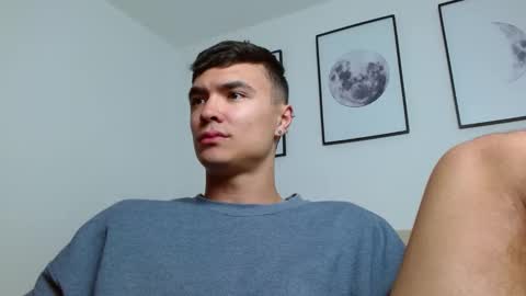 Snapshot of taurus4k chatting on 7, 1, 2025 taurus4k online show from 7, 1, 2025