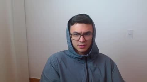 Snapshot of taurus4k chatting on 1, 3, 2025 taurus4k online show from 1, 3, 2025