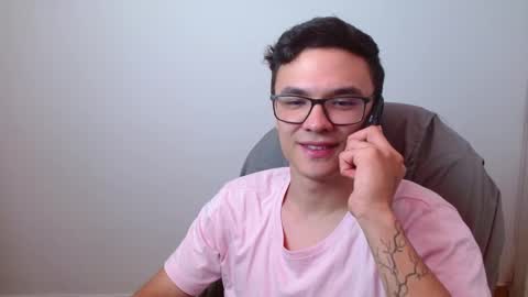 Snapshot of taurus4k chatting on 10, 3, 2025 taurus4k online show from 10, 3, 2025