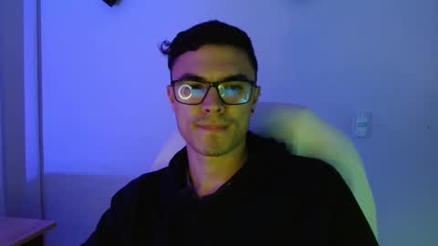 Snapshot of taurus4k chatting on 8, 11, 2025 taurus4k online show from 8, 11, 2025