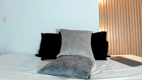 Snapshot of taylor_evanss1 chatting on 11, 9, 2025 Taylor online show from 11, 9, 2025