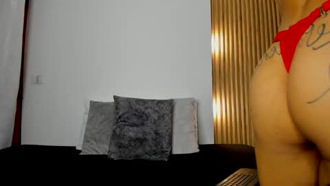 Snapshot of taylor_evanss1 chatting on 15, 9, 2025 Taylor online show from 15, 9, 2025