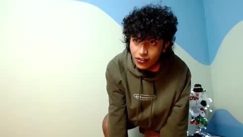 Snapshot of taylor_harvey chatting on 26, 12, 2024 taylor online show from 26, 12, 2024