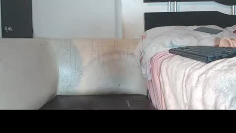 Snapshot of taylor_hot85 chatting on 17, 7, 2026 taylor hot online show from 17, 7, 2026